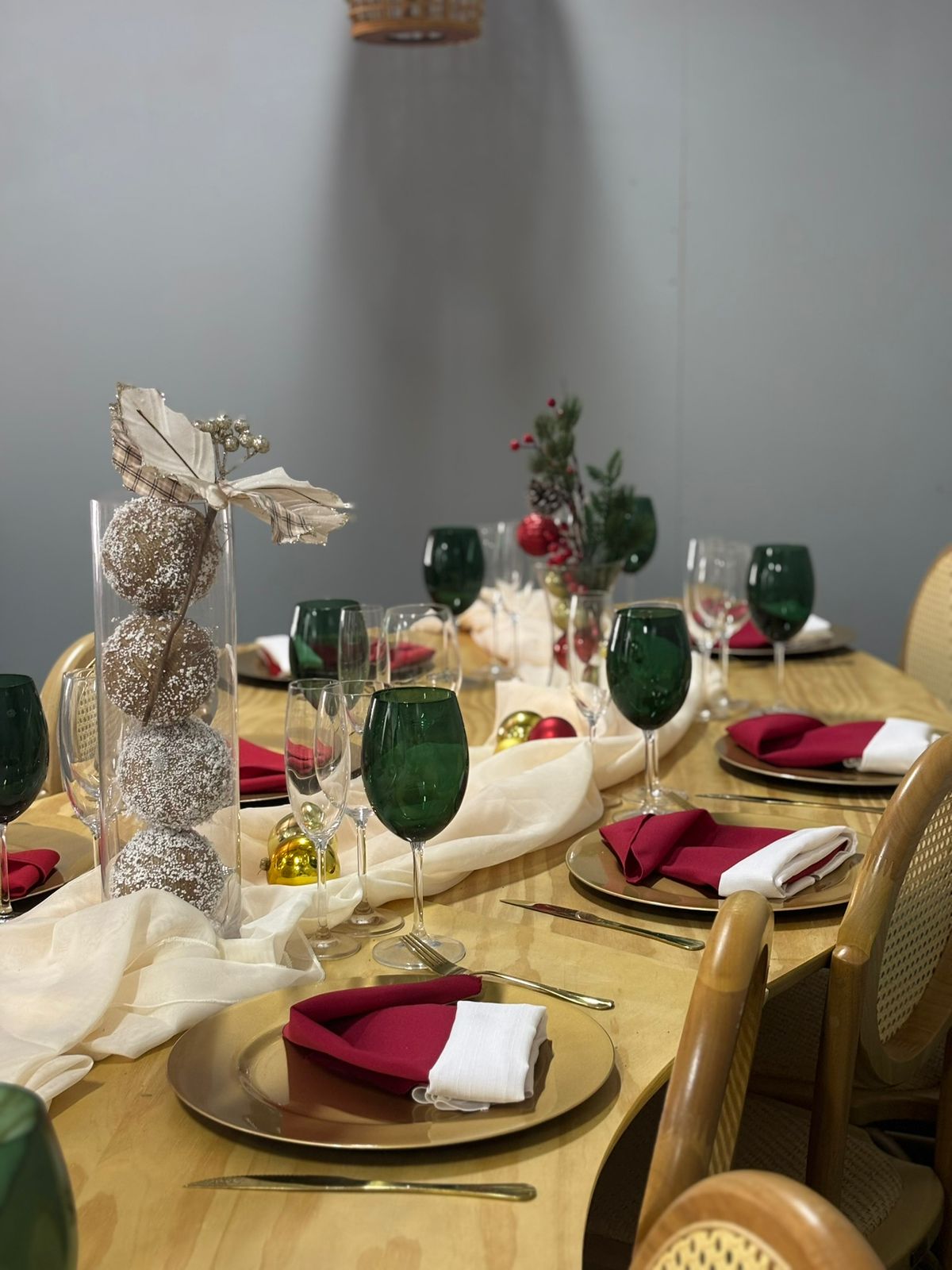 Sousplat dourado + gorro