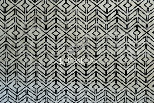 Tapete Geométrico preto com branco