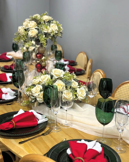 Taça Cristal Bohemia Verde Musgo em decoração de mesa