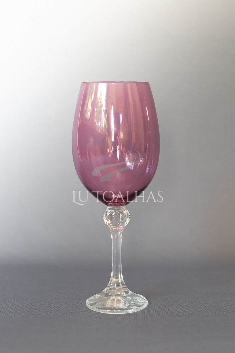 Taça Elisa Marsala em fundo neutro